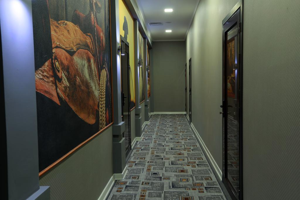 Hotel Avenue Bishkek Ngoại thất bức ảnh