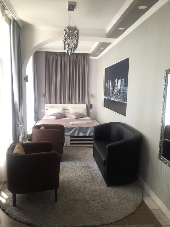 Hotel Avenue Bishkek Ngoại thất bức ảnh
