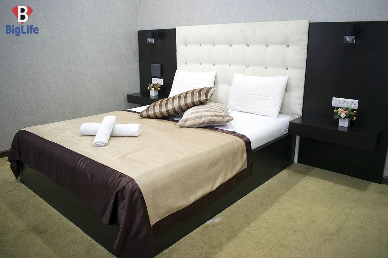 Hotel Avenue Bishkek Ngoại thất bức ảnh