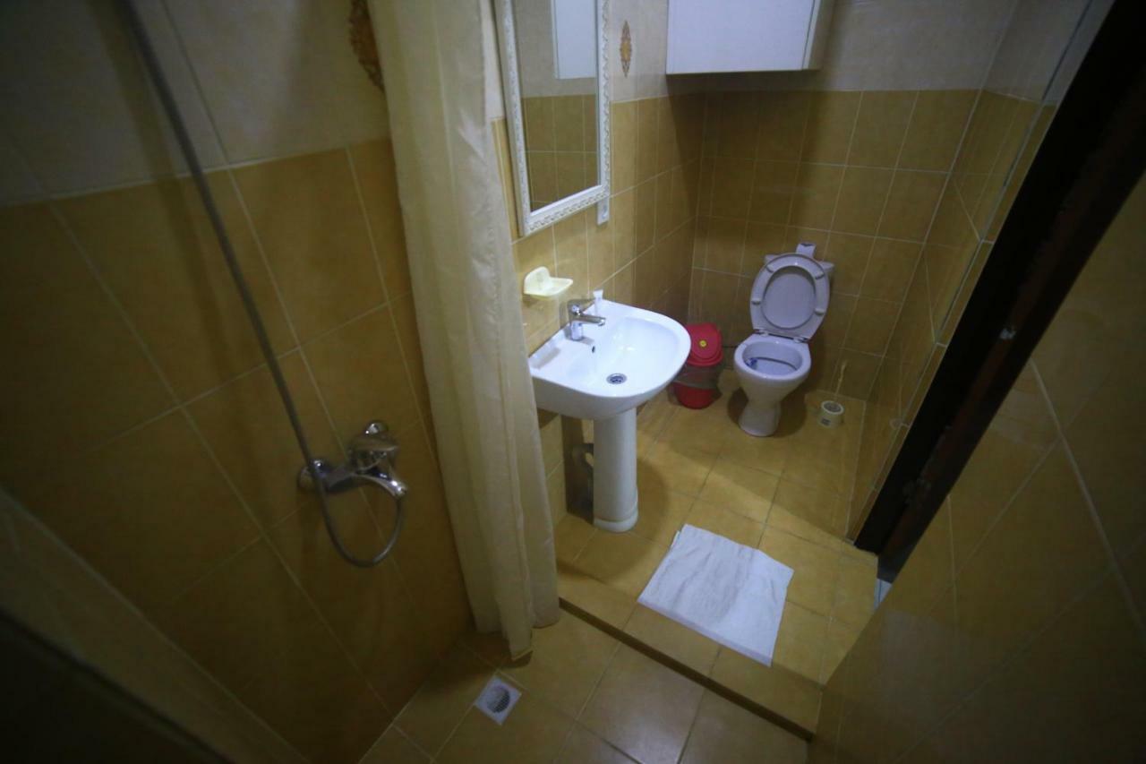 Hotel Avenue Bishkek Ngoại thất bức ảnh