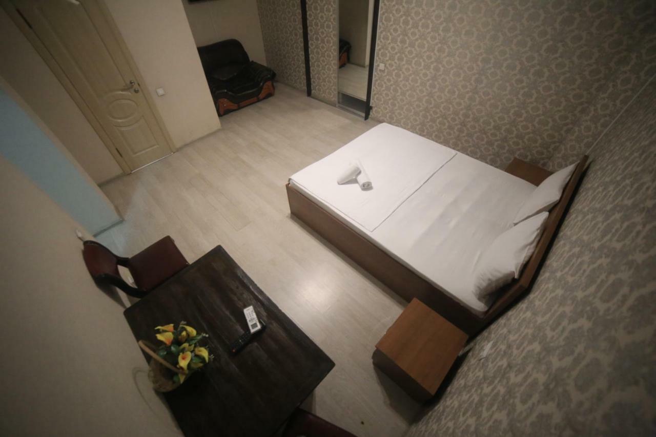 Hotel Avenue Bishkek Ngoại thất bức ảnh