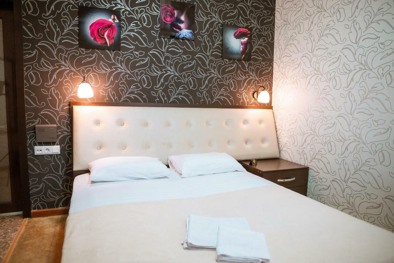 Hotel Avenue Bishkek Ngoại thất bức ảnh